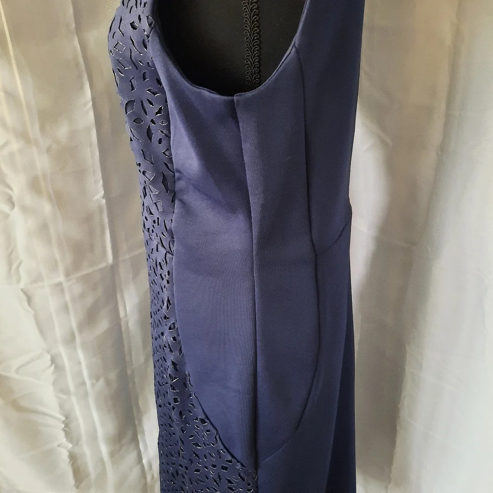 EnFocus Navy Blue Sheath Dress Women Sz 12 V Neck Eyelet Detail Cutouts Midi - Picture 8 of 15